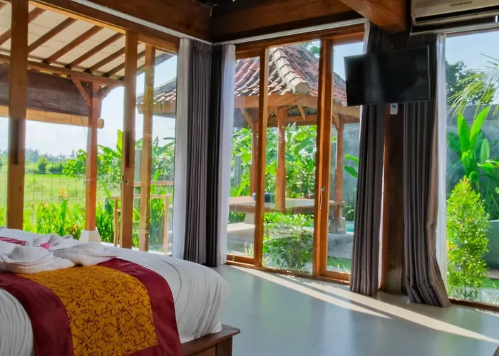 Rumah Tengah Sawah Bali